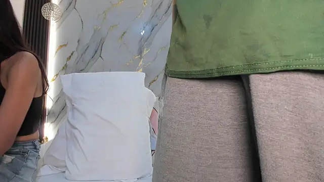 _cannabitch Webcam Show