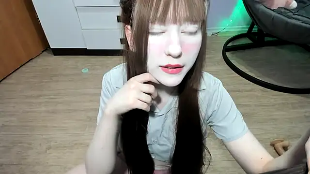 XXX chat uživo modela Yoonhee_ki