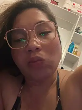 WHITEWOMEN_2 – Naživo XXX chat