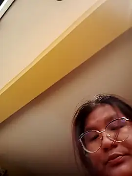 vea_m Chat XXX in diretta