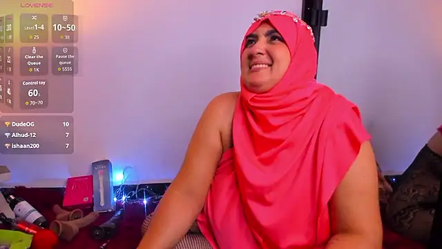 HijabiMilff élő XXX-chatje