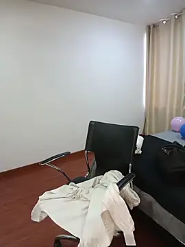 sasi_luna élő XXX-chatje