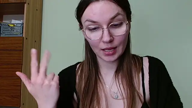 دردشة LooveELLYx الجنسية المباشرة