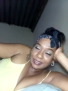 แชท XXX สดของ MiZzCreator