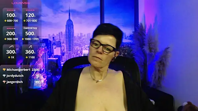 Chat +18 de ninarandmann ao vivo