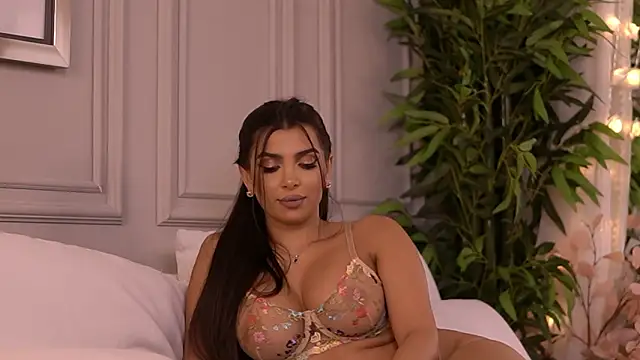 NicoleCellini Live XXX-chat