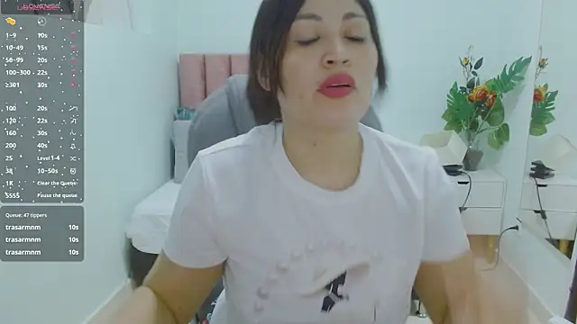 Chat XXX ao vivo de sophia_hadid