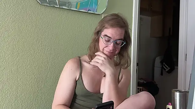 แชท XXX สดของ MirandaFlowers