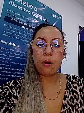 Chatroom XXX en direct de Katalina_S3xy