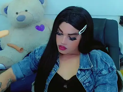 NharaBigCock's Live XXX Chat