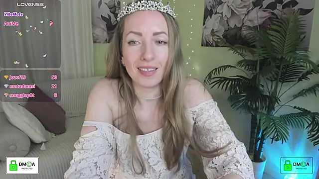 Queenymel live XXX chat