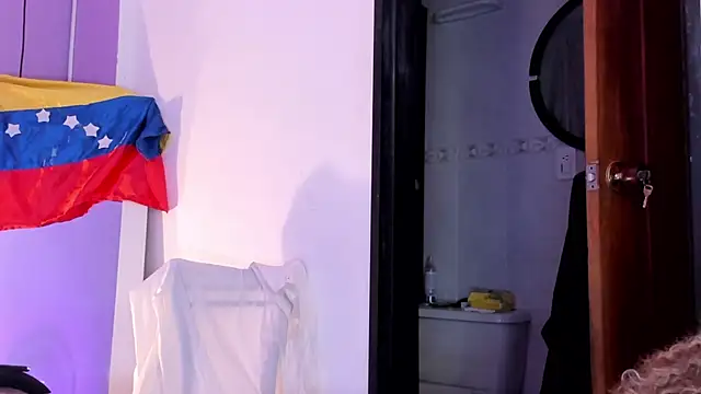 Charlotte11-11 webkamerás műsora