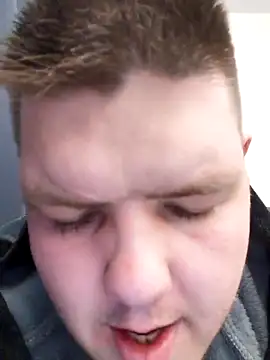 Chat XXX en directo de Fcbniklas