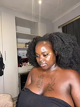 Honeycoco0211 élő XXX-chatje