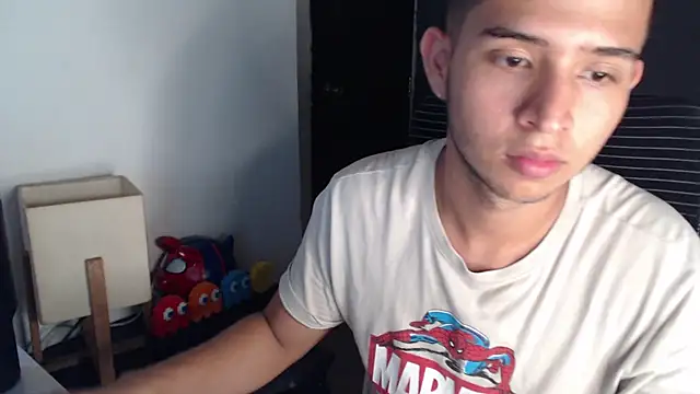 Chat XXX en directo de harold_18_