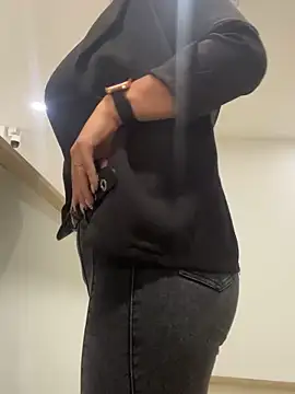 Nathaly_12's Live XXX Chat