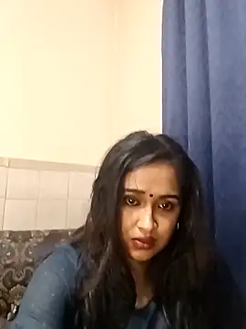 cute_indianxo élő XXX-chatje