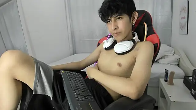 โชว์เว็บแคมของ julian_xx