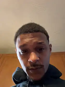 rayyymack Adlı Modelin Canlı XXX Sohbeti