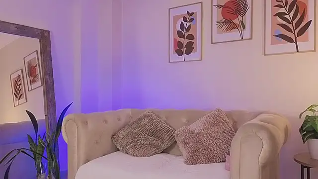 DahianaWalcott Chat XXX live