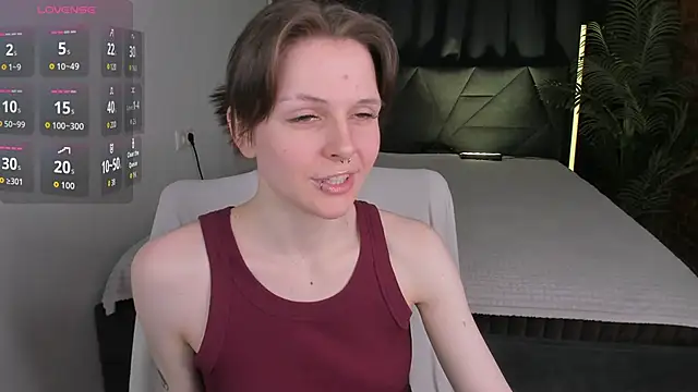 XXX chat uživo modela Shy_Vivi