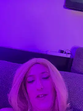 SpeedFitPrincess: вебкам-шоу