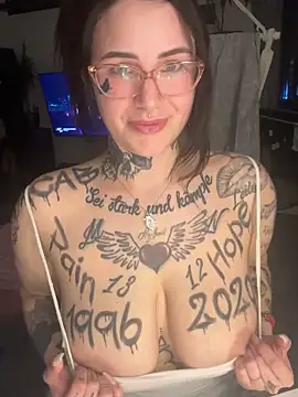 NyxTattoo: онлайн-секс-чат