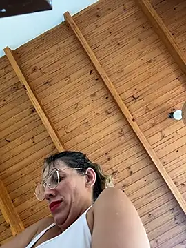 XXX chat uživo modela Gatitacarlita