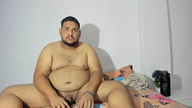 Show modela enzzo_rossi na web-kameri