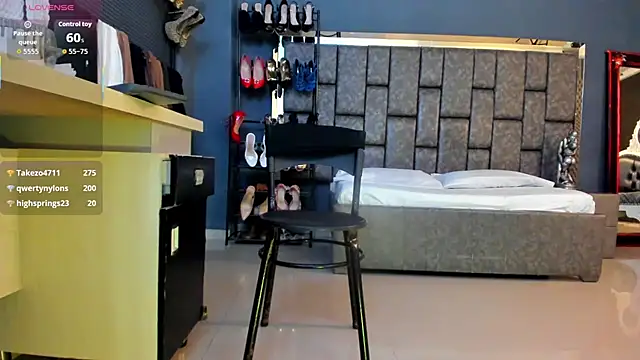 Matureyulyet 现场XXX聊天