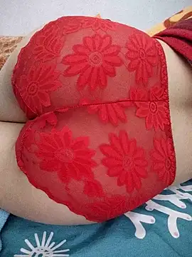 Haralushiaaa 即時 XXX 聊天