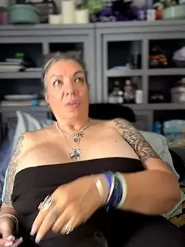 Chat XXX en directo de dieseldame1313