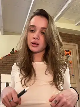 XXX chat uživo modela KettyMua