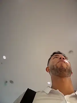 Pokazy przed kamerką – liam_bronw