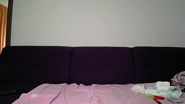 Julianna68 élő XXX-chatje