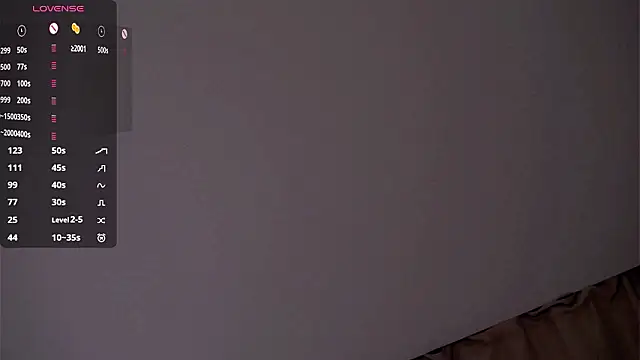 EffieHenri's Live XXX Chat