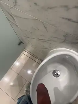 liam_bronw: διαδικτυακό σόου στην κάμερα