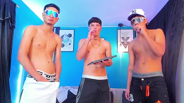 แชท XXX สดของ KingOfHeavens_2