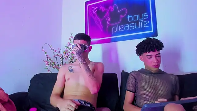 Czat XXX na żywo – Pleasure_boys_hot