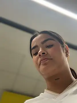 Kaily_Sweet16のライブXXXチャット