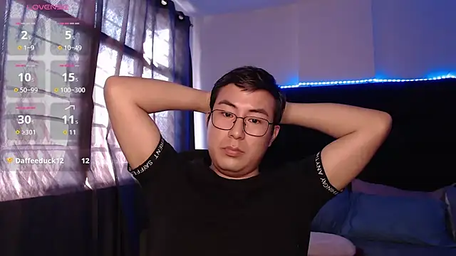 andrewmhilton_ webkamerás műsora