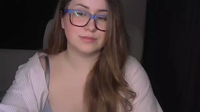 SeasonalSomeone's Live XXX Chat