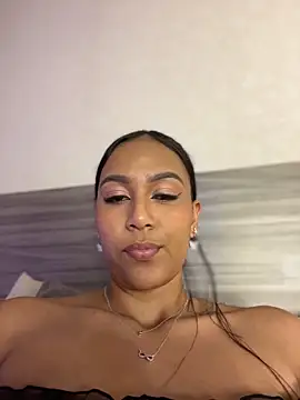 MiilaBlake Chat XXX live