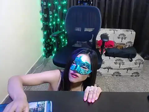 Im_Malaika Adlı Modelin Canlı XXX Sohbeti