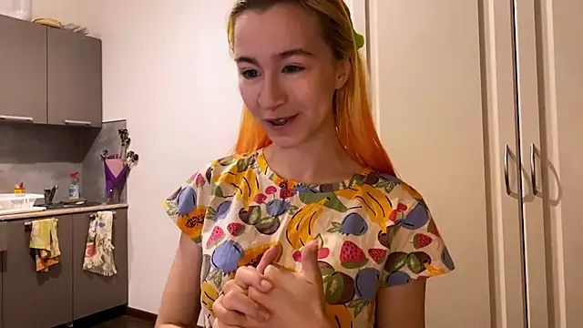 EmilyHein Live XXX-Chat