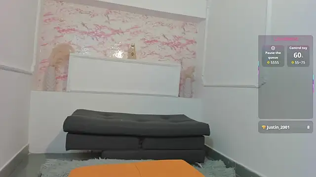 Онлайн чат XXX Ninablaze1