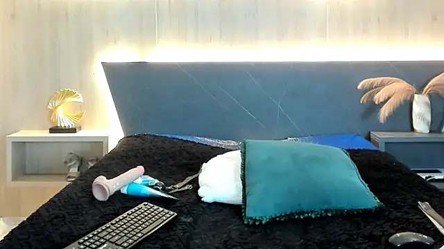 LorenaVarga's Live XXX Chat