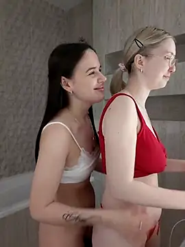 caressyourself 网络视讯表演