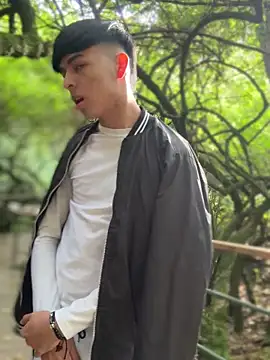 The_Conquer: διαδικτυακό σόου στην κάμερα