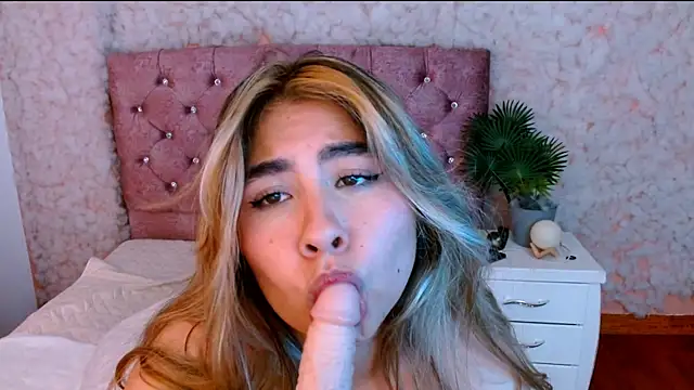 Sofiazaf_ Chat XXX in diretta